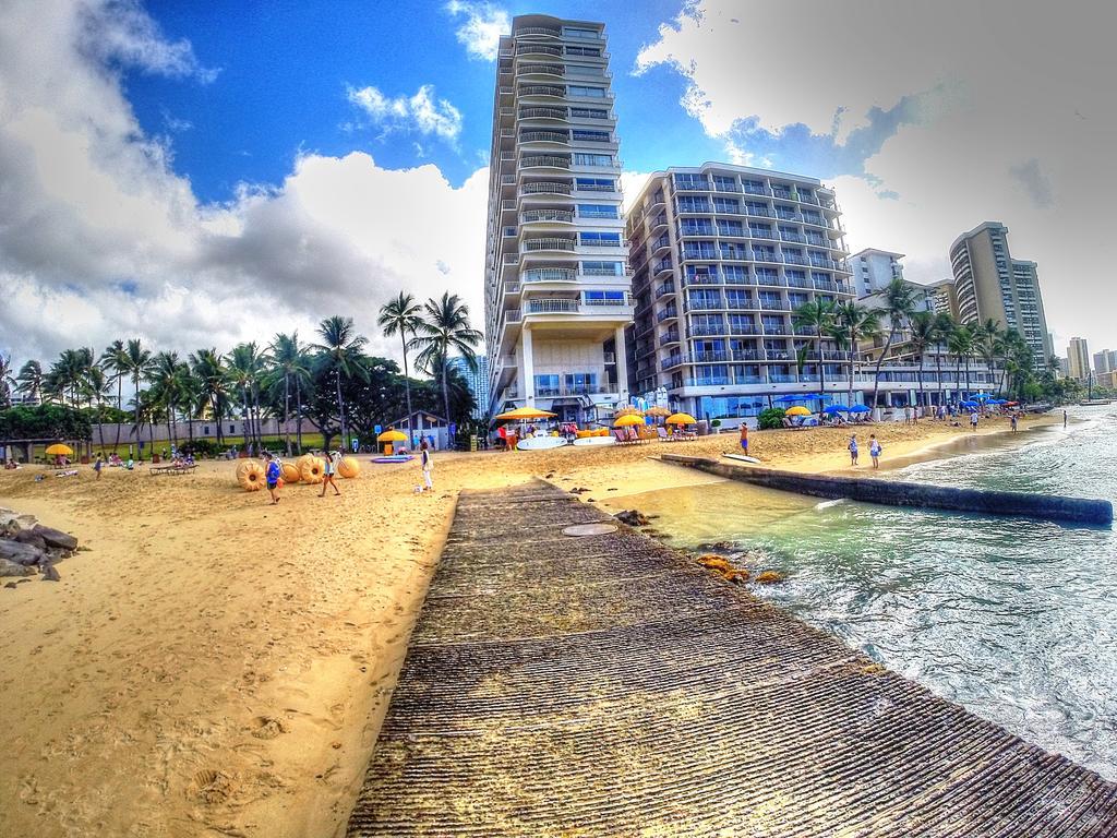 Waikiki Shore 515 Beachfront & Upgrade Appartement Honolulu Buitenkant foto